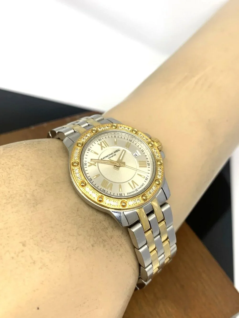 Raymond Weil Women's Watch 5399 Swiss Quartz Diamond Bezel Two Tone Steel 28mm